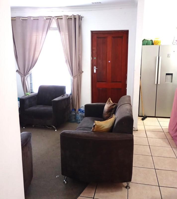 To Let 3 Bedroom Property for Rent in Rondevlei Park Western Cape